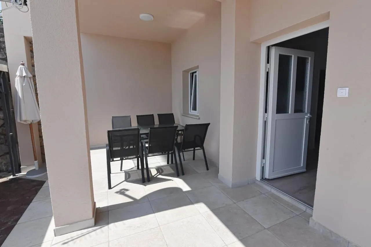 Brsec Villa Anda S Apartmanima I Bazenom