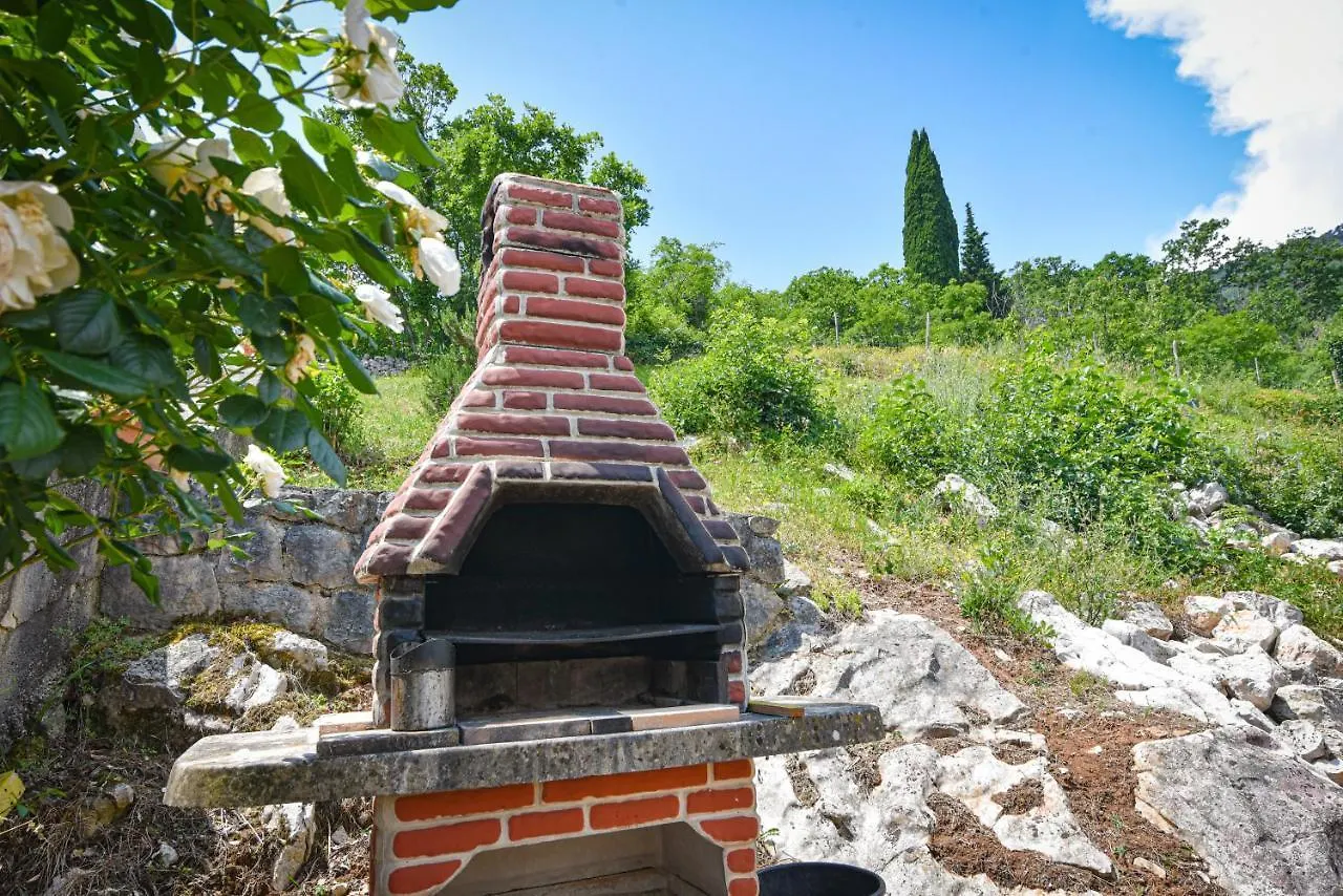 Apartment Brsec Villa Anda S Apartmanima I Bazenom Croatia