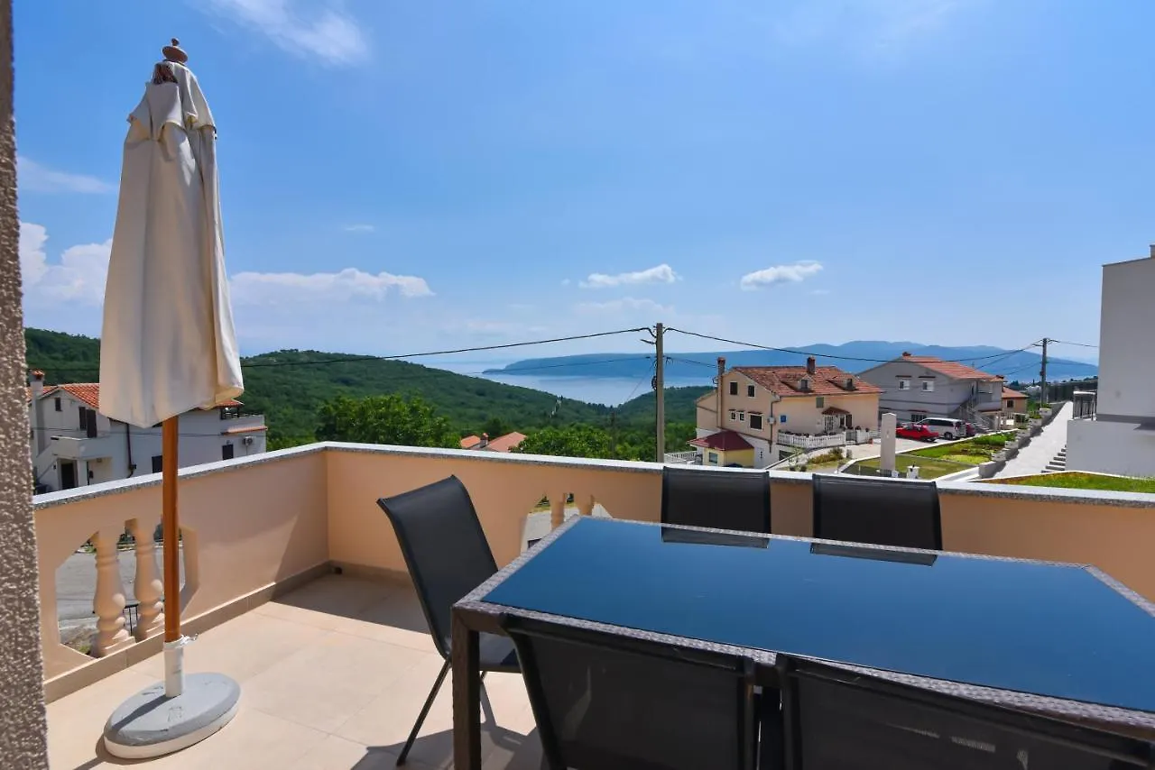 Brsec Villa Anda S Apartmanima I Bazenom 0*,