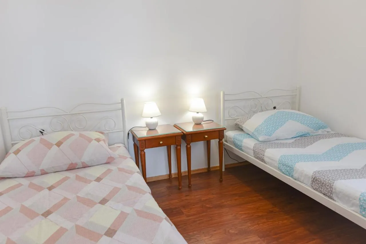 Brsec Villa Anda S Apartmanima I Bazenom Kroatien