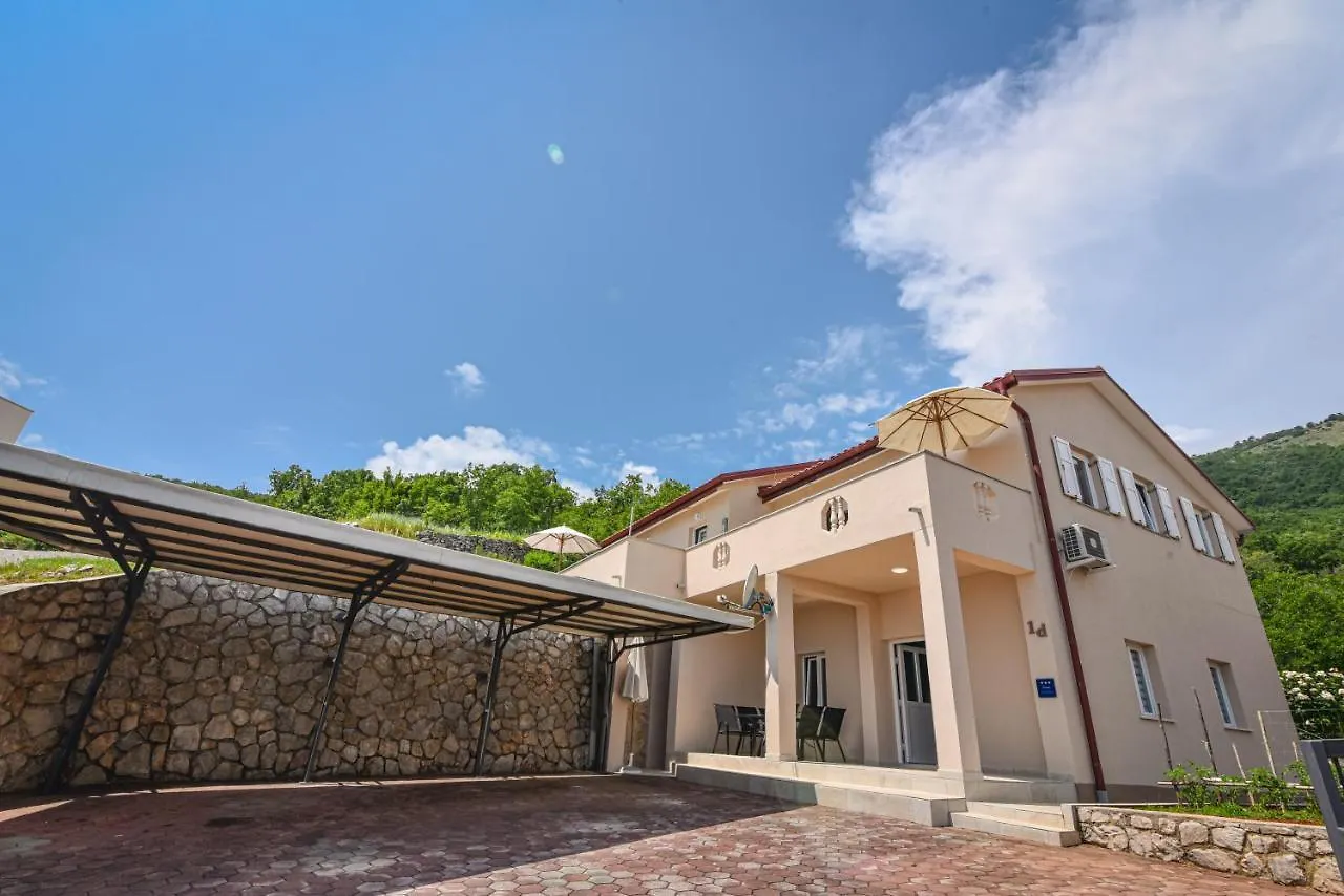 Brsec Villa Anda S Apartmanima I Bazenom 0*,  קרואטיה