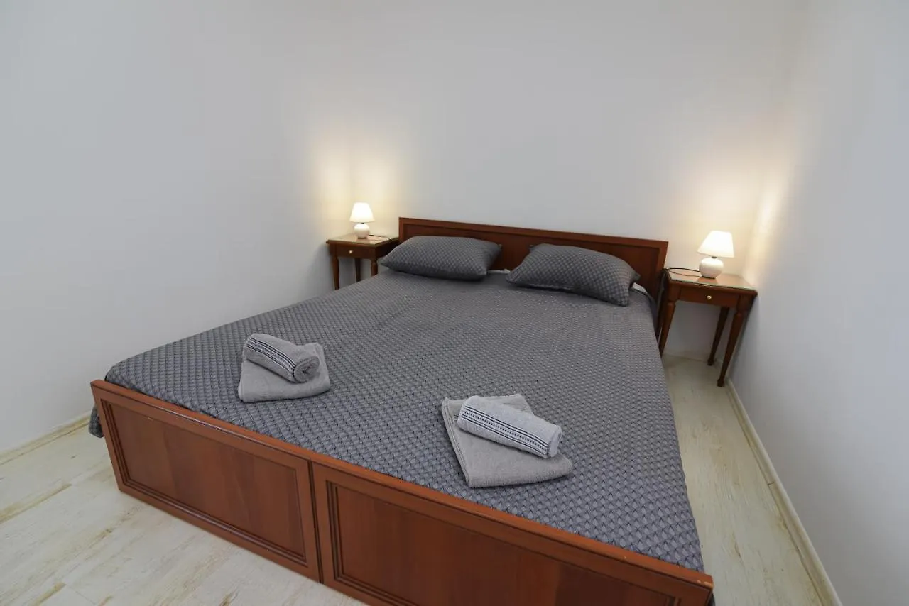 Brsec Villa Anda S Apartmanima I Bazenom