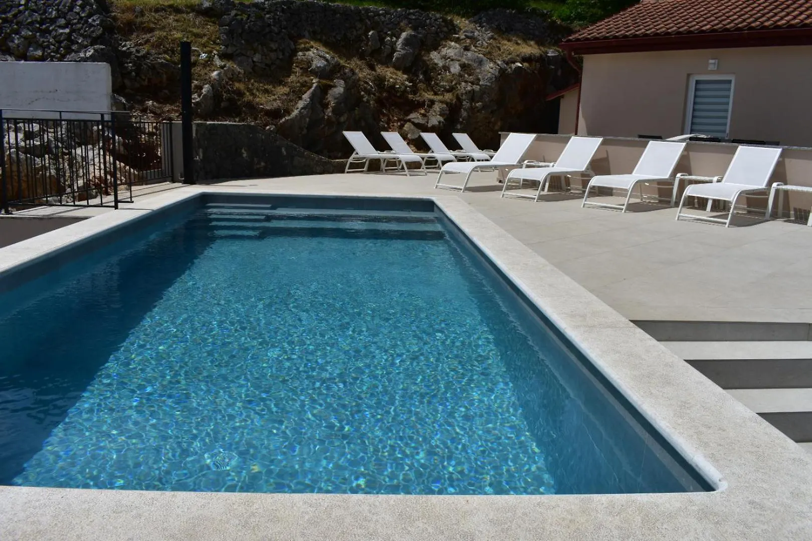 Brsec Villa Anda S Apartmanima I Bazenom 0*,  קרואטיה
